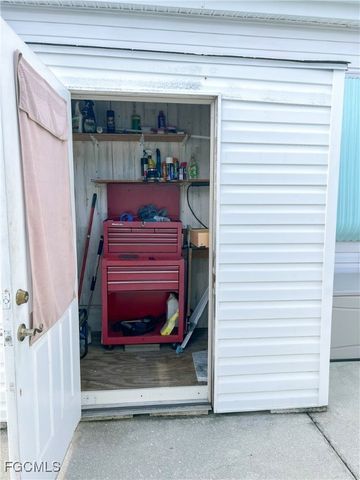 11117 Stardust DR, Fort Myers, FL 33908