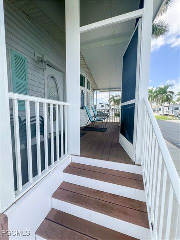 11117 Stardust DR, Fort Myers, FL 33908