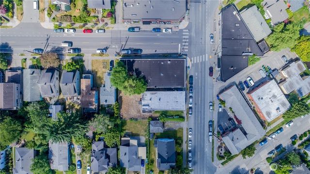 305 NE 65th Street, Seattle, WA 98115