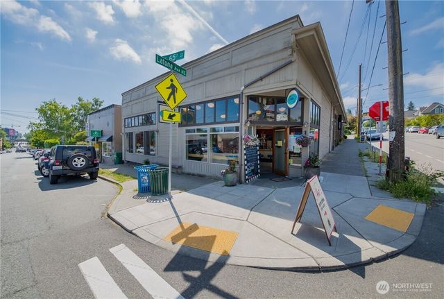 305 NE 65th Street, Seattle, WA 98115