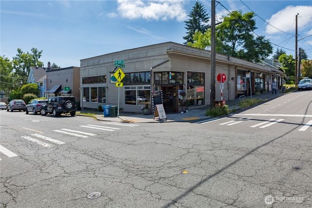 305 NE 65th Street, Seattle, WA 98115