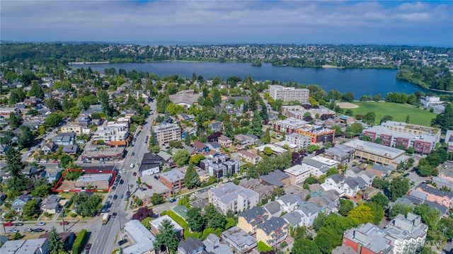 305 NE 65th Street, Seattle, WA 98115