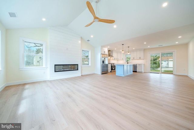 29 E HOLLYWOOD LN, Marmora, NJ 08223