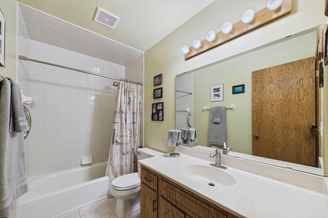 4335 Valley Drive NW, Rochester, MN 55901