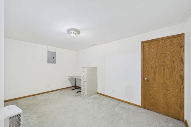 4335 Valley Drive NW, Rochester, MN 55901
