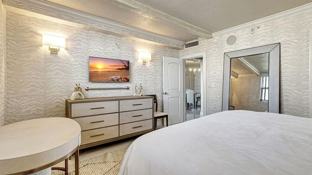 3000 S Ocean Drive 920, Hollywood, FL 33019