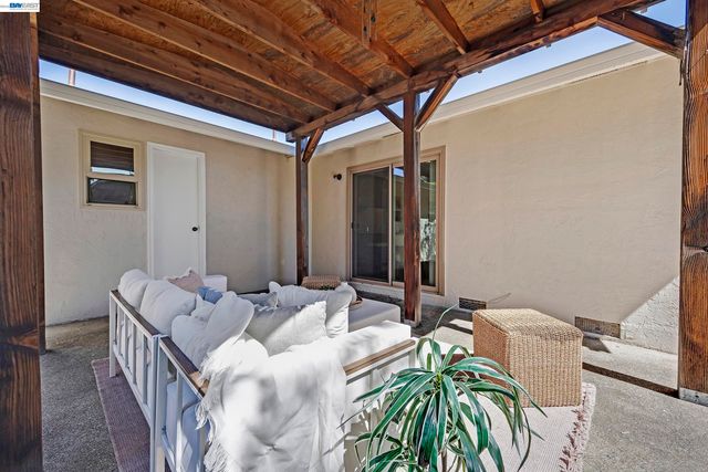319 Elvira, Livermore, CA 94550