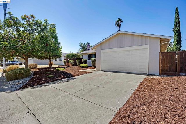 319 Elvira, Livermore, CA 94550