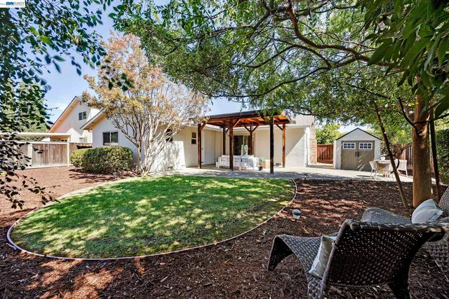 319 Elvira, Livermore, CA 94550