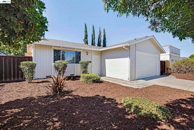 319 Elvira, Livermore, CA 94550