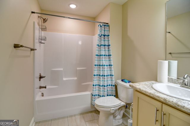 2048 Meadow Cove Drive, Valdosta, GA 31605