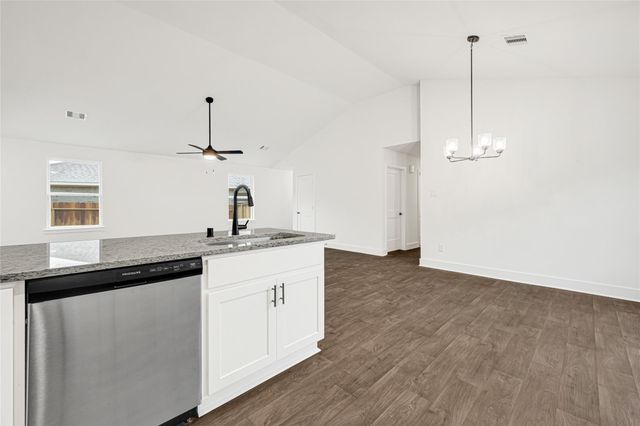 9352 Hard Rock Road, Conroe, TX 77303