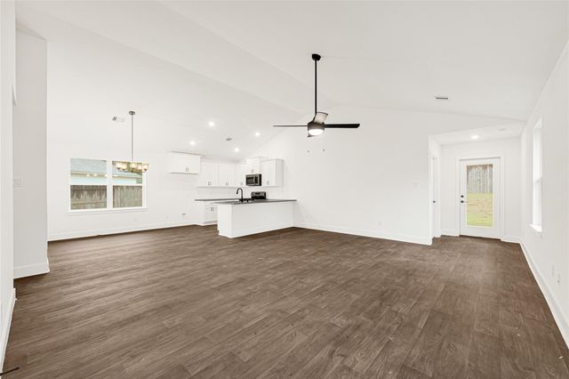 9352 Hard Rock Road, Conroe, TX 77303