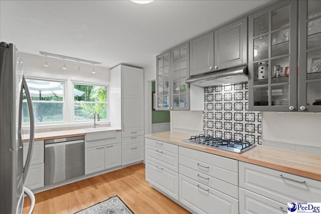 12 Murray Circle, Cheraw, SC 29520