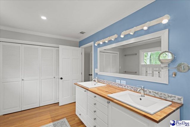 12 Murray Circle, Cheraw, SC 29520