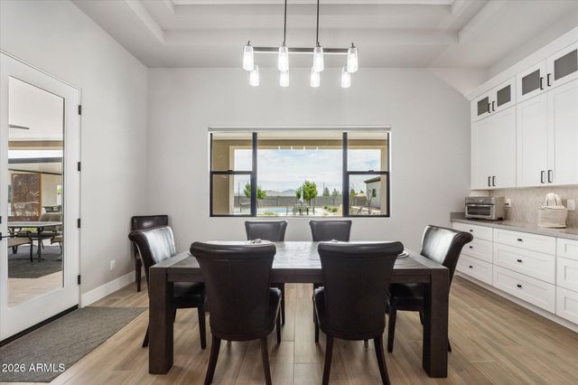 35909 N 10TH Avenue, Phoenix, AZ 85086