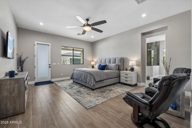 35909 N 10TH Avenue, Phoenix, AZ 85086