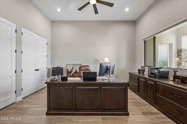 35909 N 10TH Avenue, Phoenix, AZ 85086