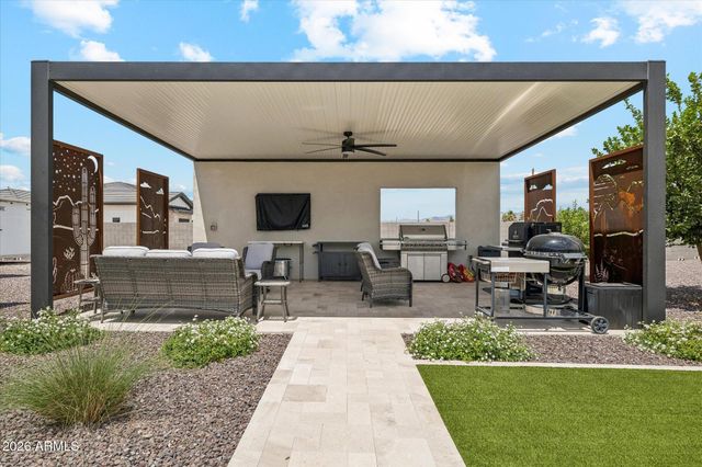 35909 N 10TH Avenue, Phoenix, AZ 85086