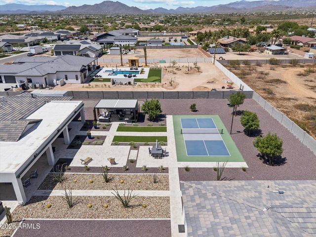 35909 N 10TH Avenue, Phoenix, AZ 85086