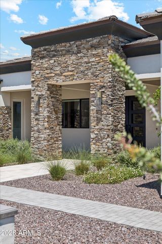 35909 N 10TH Avenue, Phoenix, AZ 85086