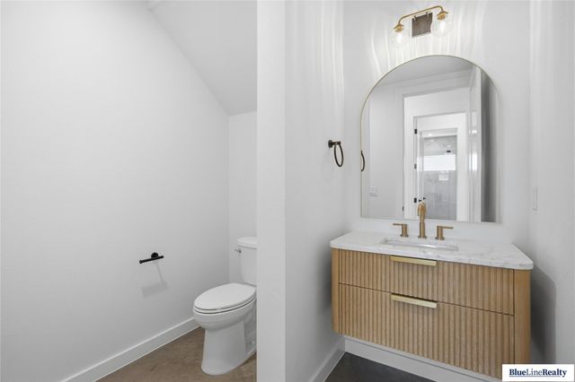 18305 Lake Oaks DR, Jonestown, TX 78645