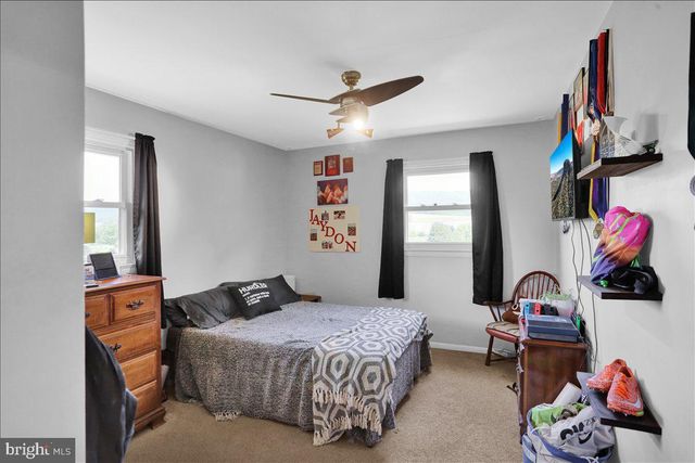 113 WALNUT RD, Hamburg, PA 19526