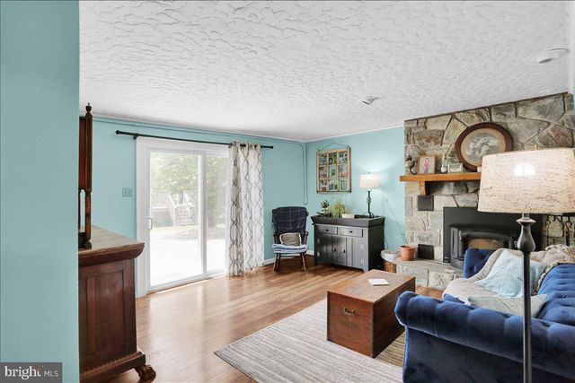 113 WALNUT RD, Hamburg, PA 19526
