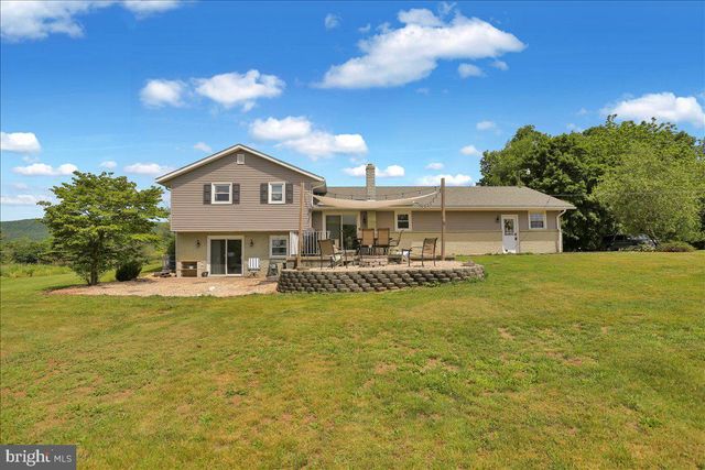113 WALNUT RD, Hamburg, PA 19526