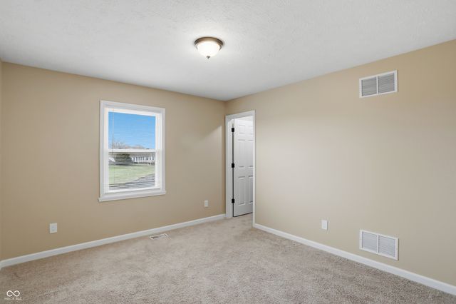 2415 Derby Drive, Shelbyville, IN 46176