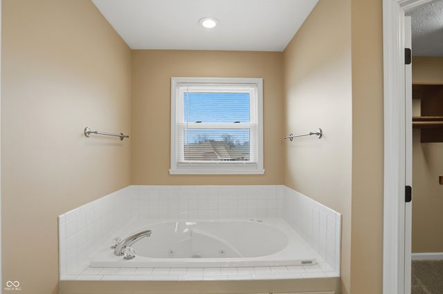 2415 Derby Drive, Shelbyville, IN 46176