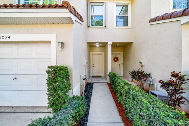 8024 Briantea Drive, Boynton Beach, FL 33472