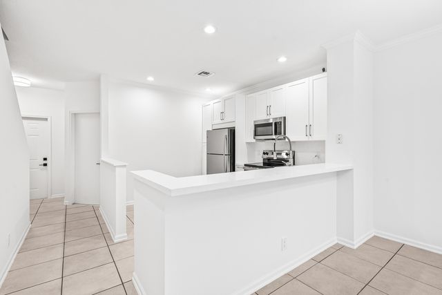 8024 Briantea Drive, Boynton Beach, FL 33472