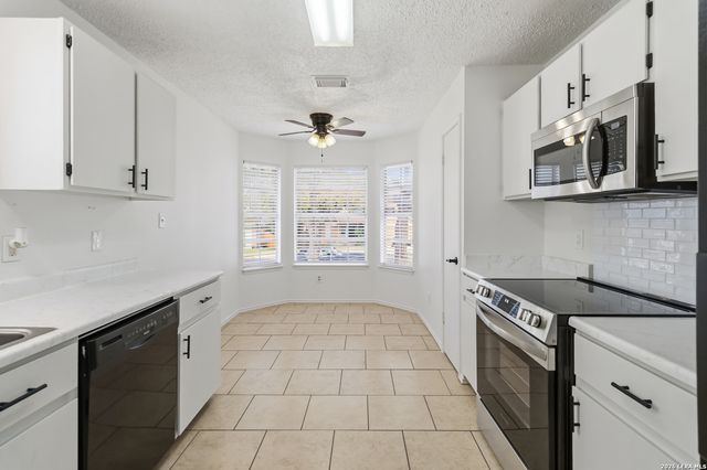 9222 Ridge Climb, San Antonio, TX 78250