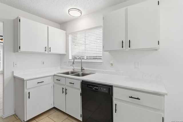 9222 Ridge Climb, San Antonio, TX 78250
