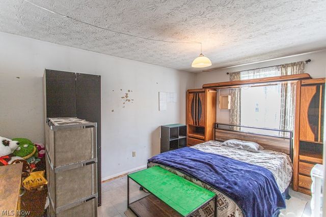 7764 Micawber Road NE, Warren, OH 44484