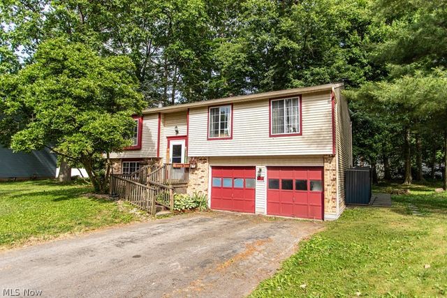 7764 Micawber Road NE, Warren, OH 44484