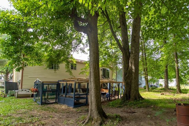 7764 Micawber Road NE, Warren, OH 44484