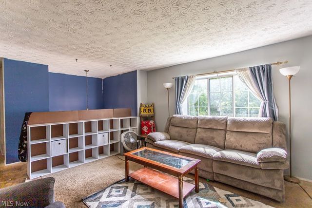 7764 Micawber Road NE, Warren, OH 44484