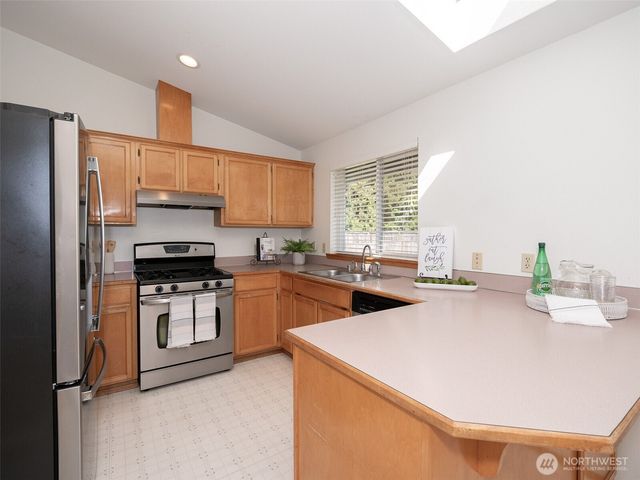21804 SE 238th Street, Maple Valley, WA 98038