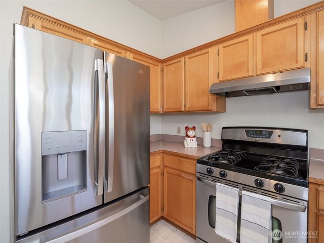 21804 SE 238th Street, Maple Valley, WA 98038