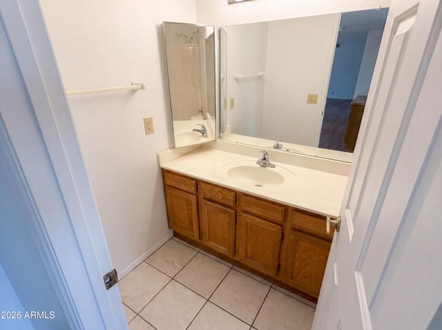 9207 W KERRY Lane, Peoria, AZ 85382