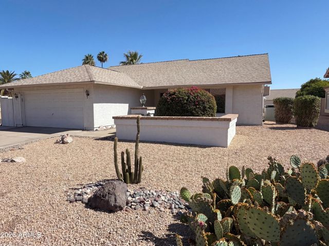 9207 W KERRY Lane, Peoria, AZ 85382