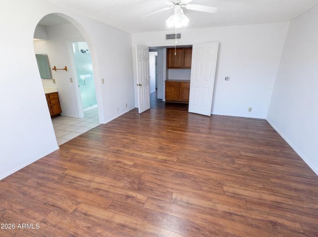 9207 W KERRY Lane, Peoria, AZ 85382