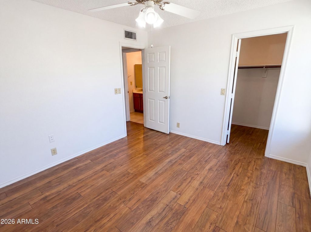 9207 W KERRY Lane, Peoria, AZ 85382 — photo 4