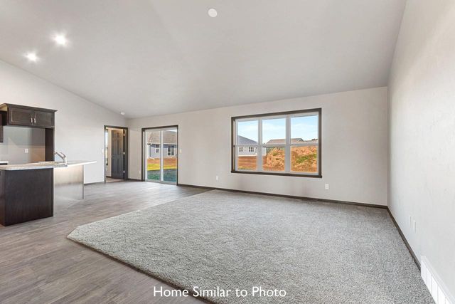 1262 PUTNAM DRIVE, Pulaski, WI 54162