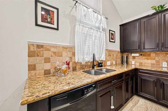 11023 Jacob Crossing Drive, Richmond, TX 77406