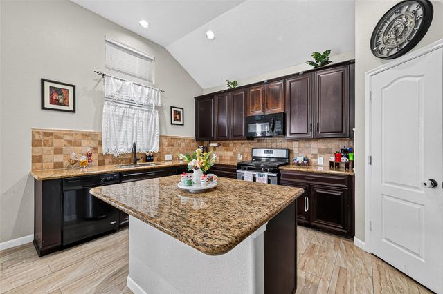 11023 Jacob Crossing Drive, Richmond, TX 77406