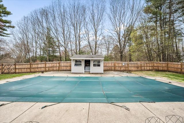 98 Musquash Road, Hudson, NH 03051