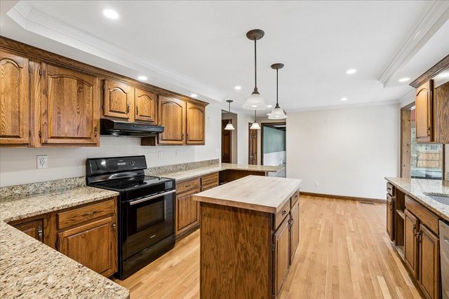 98 Musquash Road, Hudson, NH 03051